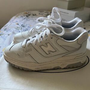 New Balance 550 White Sneakers - Size 4.5